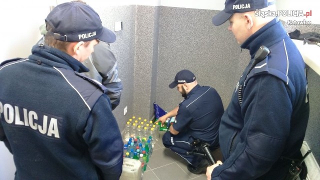 Katowice: dzielnicowi zlikwidowali nielegalną rozlewnię alkoholu