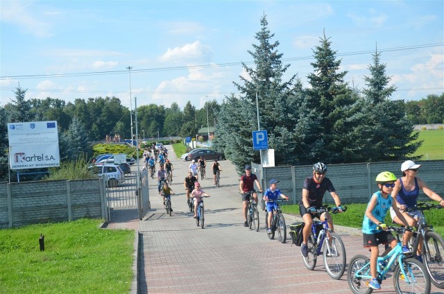 10.Wakacyjny Rodzinny Rajd Rowerowy "Rowerem bezpieczne do celu" w Sędziszowie. Zobaczcie przebieg rajdu na kolejnych slajdach >>>