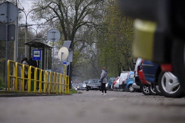 Umowa na modernizację torów przy ul. Bydgoskiej została już podpisana, prace mają się zacząć już niebawem. Zgodnie z planem, którego nikt z mieszkańcami nie konsultował, ruch na Bydgoskiej miałby być sterowany przez sygnalizacje świetlne