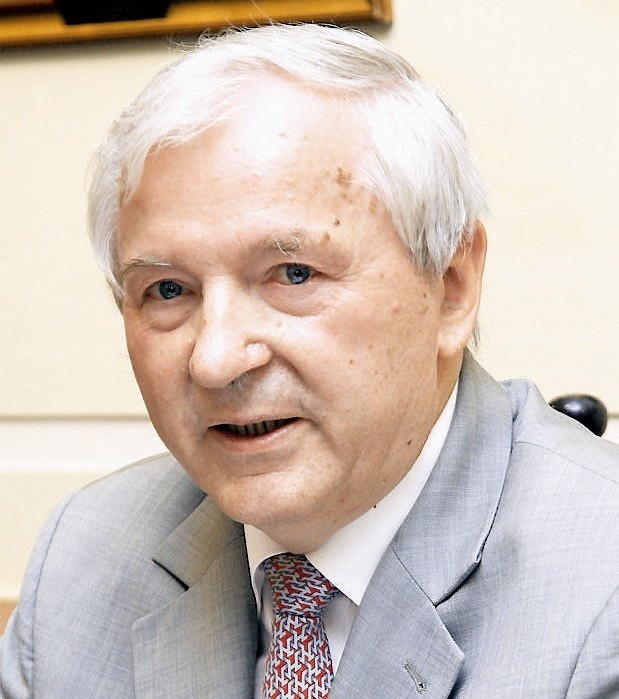 Prof. Stanisław Gomułka: Przedstawiony przez Radę Ministrów plan wydaje się być reakcją na presję ze strony Komisji UE