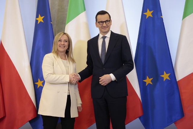 Premier Włoch Giorgia Meloni i szef polskiego rządu Mateusz Morawiecki spotkali się w poniedziałek w Warszawie.