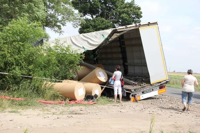 Po zderzeniu dwóch tirów utrudnienia na drodze Wągrowiec - Rogoźno