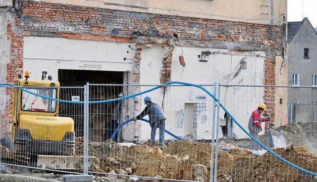 Na stacji Kraków Płaszów trwa wyburzanie części budynku. Po remoncie dworzec będzie dużo bardziej funkcjonalny