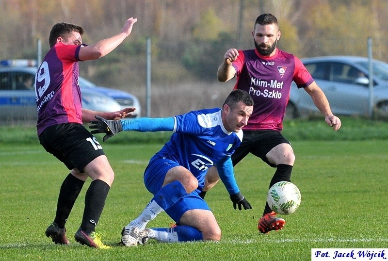 IV liga: Rasel Dygowo - Iskra Białogard 0:0 [ZDJĘCIA]