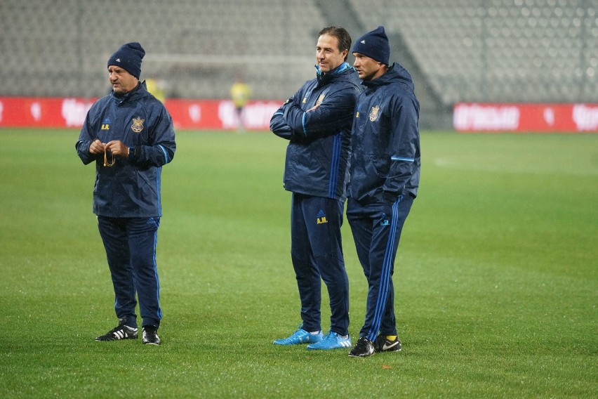 8 października 2016. Reprezentacja Ukrainy na stadionie...