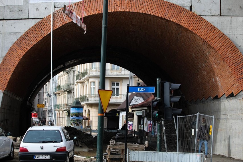 Kraków. Apelują o umożliwienie miastu wykupu terenów pod estakadami kolejowymi na Grzegórzkach