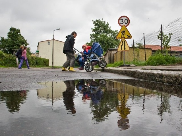 Remont wstrzymany przez pogodę. 