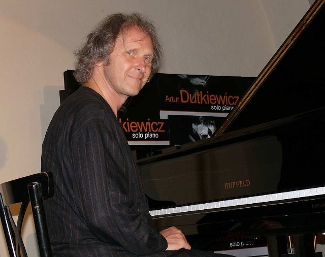 Światowej sławy pianista jazzowy Artur Dutkiewicz jest uwielbiany w Pińczowie - swoim rodzinnym mieście. Jak twierdzi, bardzo lubi tu koncertować.