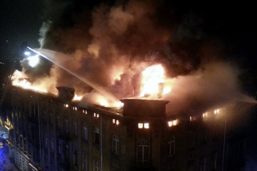 Pożar kamienicy przy Kilińskiego 93 w Łodzi