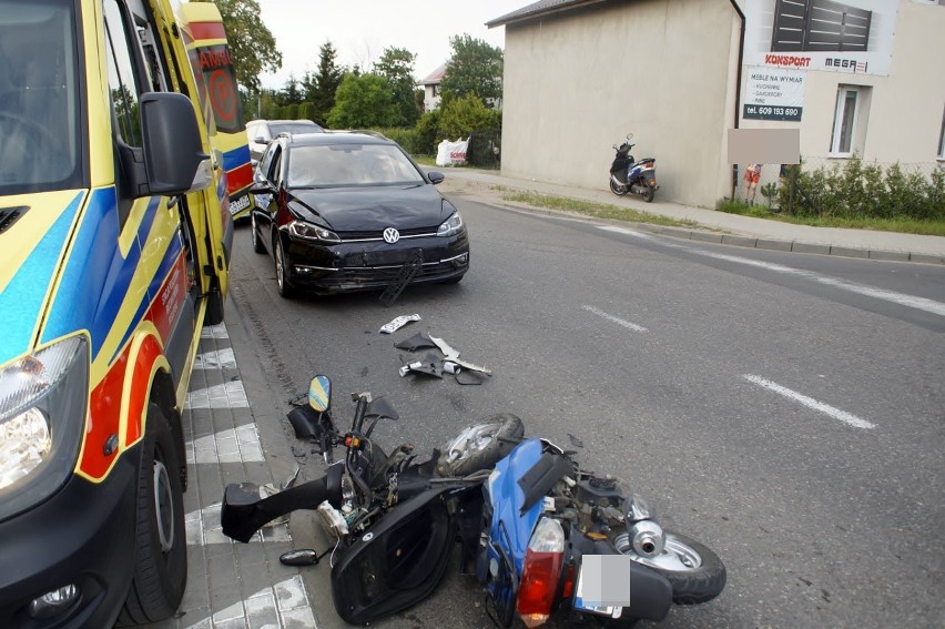 W Głobinie w sobotę po południu kierujący skuterem wyjechał...