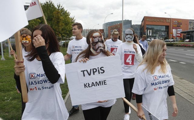 Protest przed siedzibą telewizji w Rzeszowie.