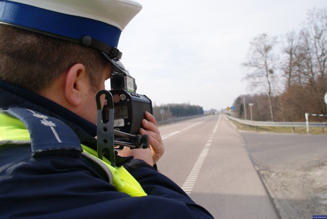 Policjanci przeprowadzą działania „Bezpieczna droga nr 20”.