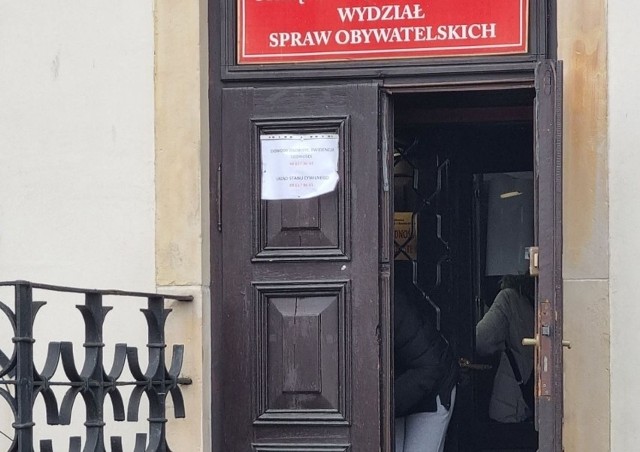 W Urzędzie Stanu Cywilnego w Szydłowcu nadano ponad sto numerów PESEL w ciągu dwóch dni.