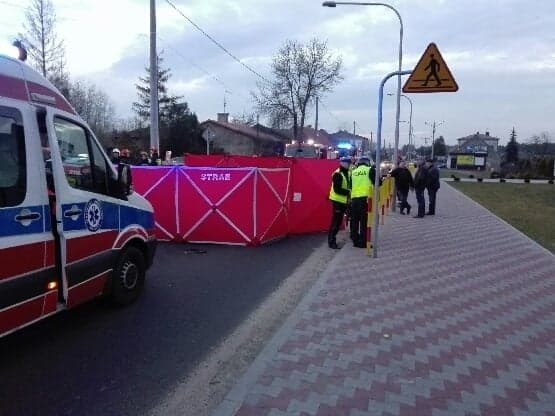 Tragiczny wypadek w Żarkach na ulicy Myszkowskiej. Zginął motocyklista