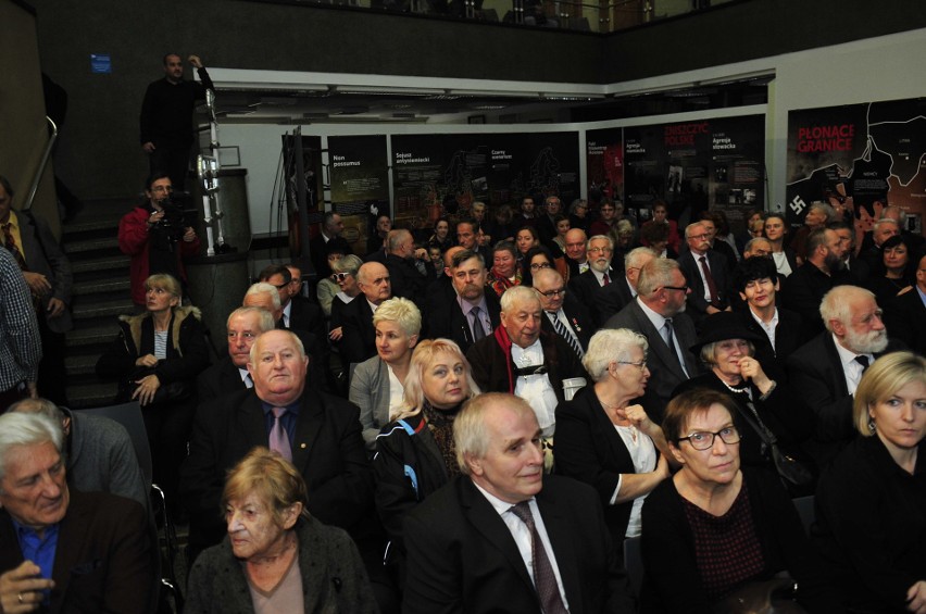 Kraków. Działacze opozycyjni zostali odznaczeni Krzyżem Wolności i Solidarności