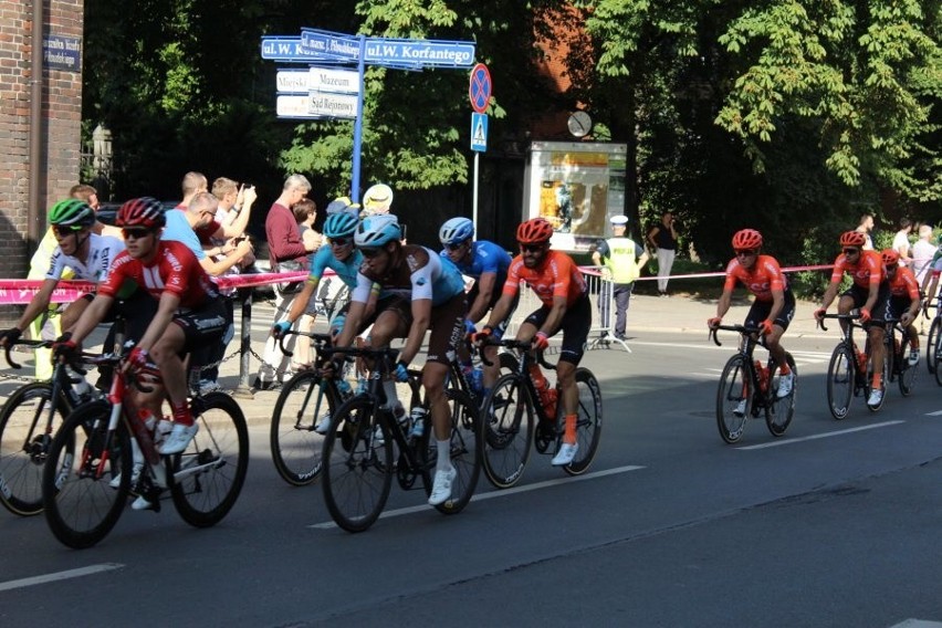 Tour de Pologne 2019 w Bytomiu. Peleton jak błyskawica przemknął przez miasto