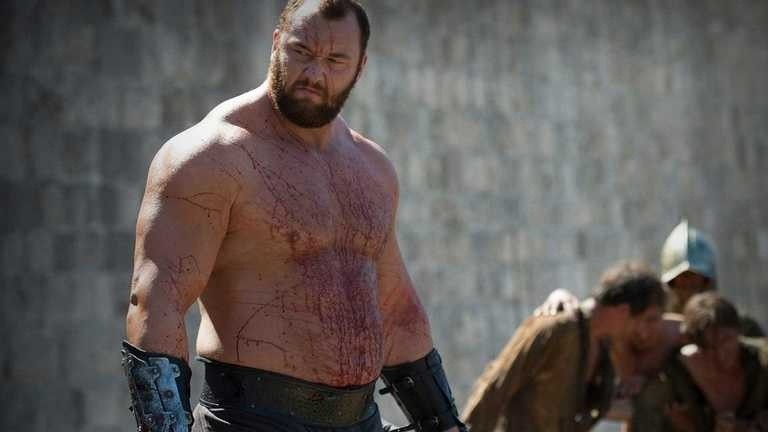 Sandor Clegane, zwany „Górą” w popularnym serialu „Gra o...