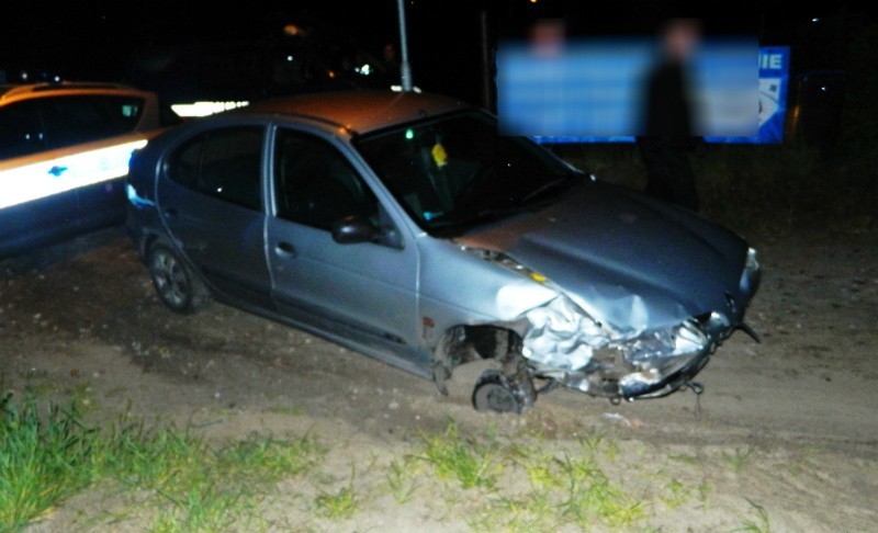 Szamotuły: Pijany kierowca uciekał bez koła