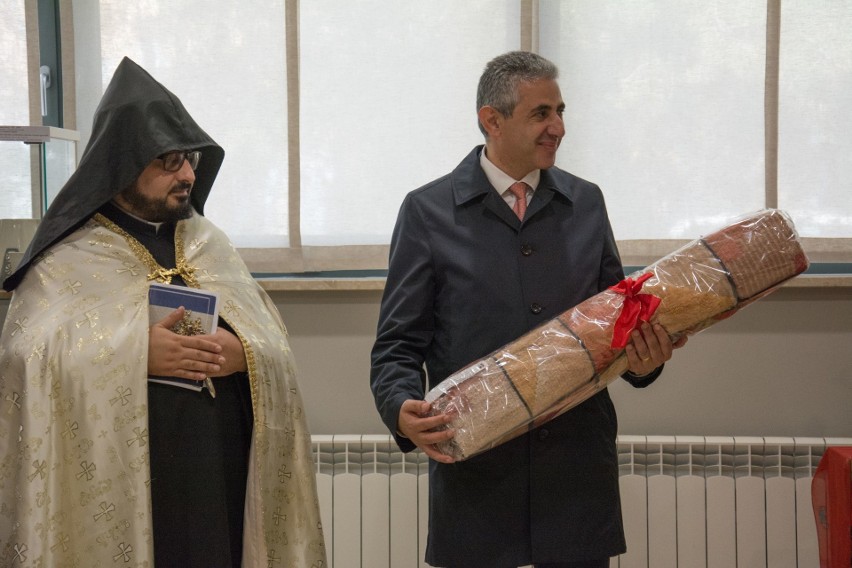 Kielecki "plastyk" podsumował Rok Kultury Ormiańskiej. Odsłonięto chaczkar [WIDEO, ZDJĘCIA]