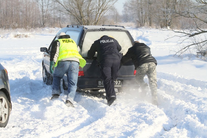 Przyjaciele Piotra i Rafała do końca uczestniczyli w...