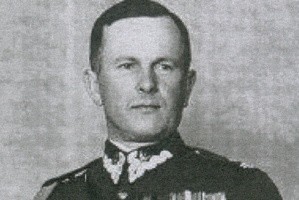 Płk Marecki (na zdjęciu), podobnie jak gen. Klimecki, był absolwentem jasielskiego gimnazjum. 