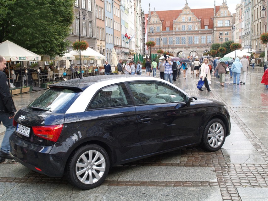 Serie limuzyn Audi z lat 2000-2010 mają swój niepowtarzalny...