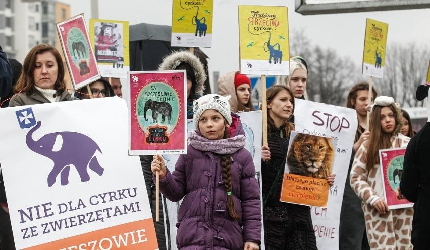 Protesty mieszkańców nie pomagają. Prawo jest nieprzejednane