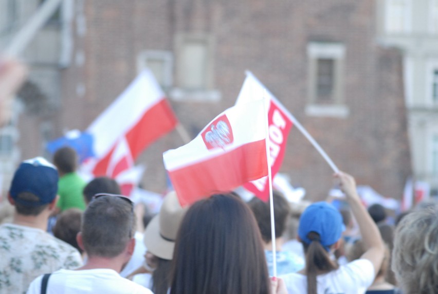 Kraków. Wielki protest na Rynku Głównym w obronie sądów