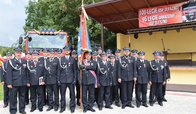 Ochotnicza Straż Pożarna w Olesznie świętowała 8 lipca wielki, podwójny jubileusz.
