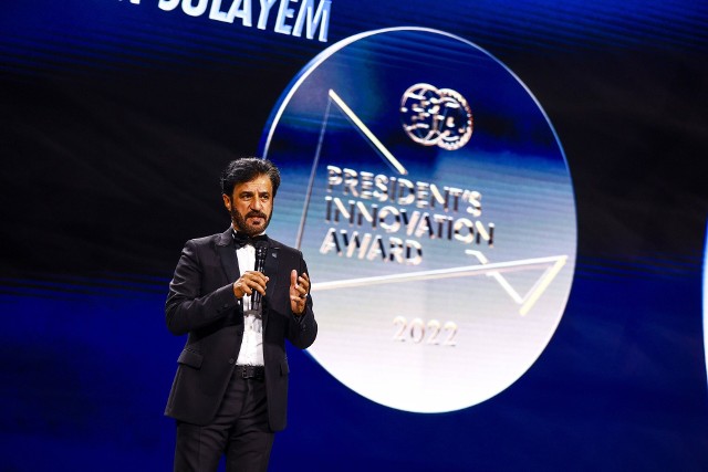 Mohammed Ben Sulayem podczas corocznego rozdania nagród FIA, która odbyła się w grudniu w Bolonii
