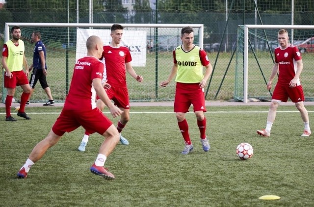 Jantar Ustka miał udane końcówki obu części meczu w Luzinie