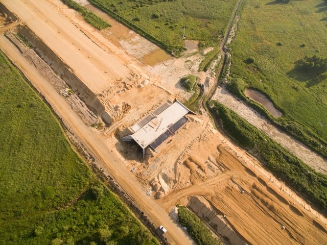 Zdjęcia lotnicze z budowy odcinka pomiędzy Rząsawą a Blachownią (18 czerwca 2018 roku)