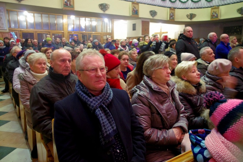 Kilka tysięcy osób kolędowało z zespołem Pectus w Tarnobrzegu. Kościół był oblężony