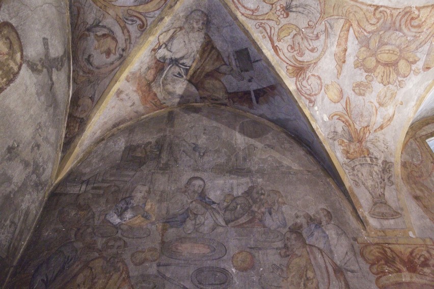 Cenne malowidła w XVII-wiecznej zakrystii są ogromnie...