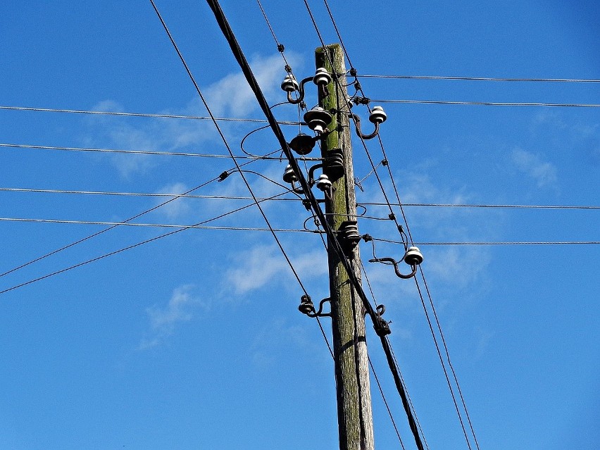 Poza zamrożeniem cen rząd zachęca do oszczędzania energii,...