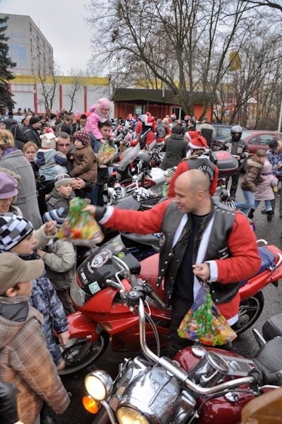 Kedzierzyn-KoLle: Motocyklowe Mikolajki zorganizowali...