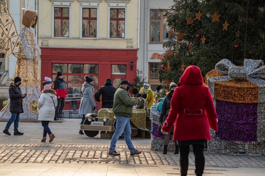 W centrum Bydgoszczy jest wiele świątecznych iluminacji...