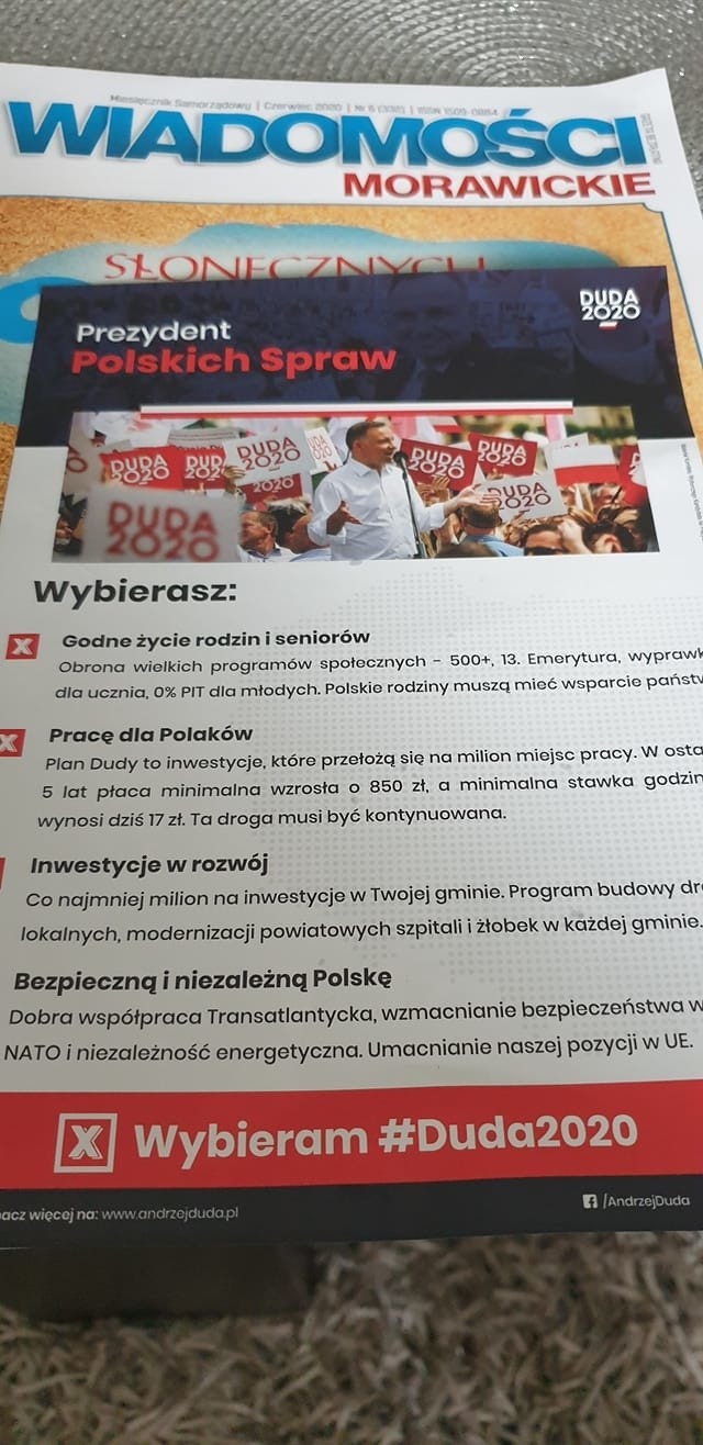 "Afera ulotkowa" w gminie Morawica. Broszury szkalujące kandydata na prezydenta dodawano do lokalnej gazety? Szybkie dementi gminy