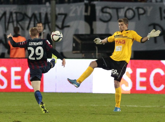 Marcin Listkowski (z lewej) także ma zagrać we wtorek przeciwko juniorom Bayernu Monachium.