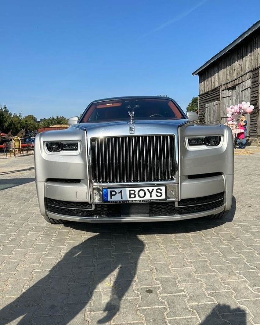 Trzeba przyznać, że Rolls-Royce, którym chwali się Marcin...
