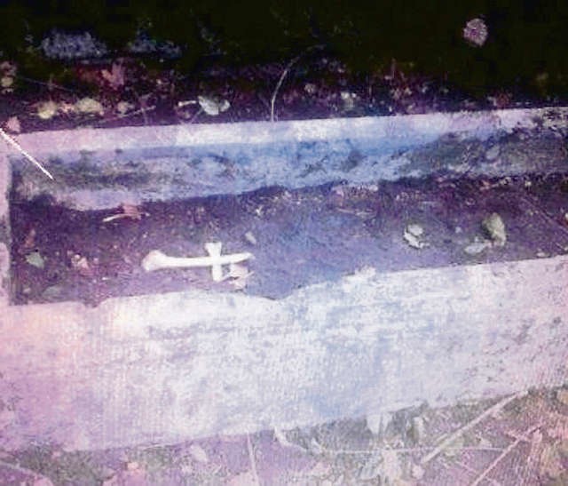 Tak, według autora postu, miały zostać ułożone  kości  w jednym z grobów po akcji sprzątania cmentarza ewagelickiego w Fordonie