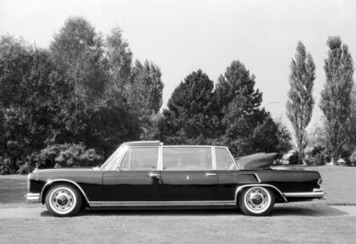 Fot. Mercedes-Benz: Mercedes-Benz 600 Landauletz 1965 r....