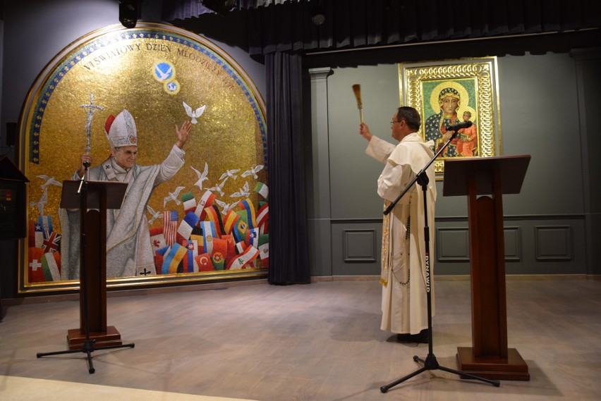 Sala Papieska na Jasnej Górze odnowiona i poświęcona