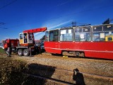 Tramwaj wypadł z szyn w Toruniu. Zorganizowano komunikację zastępczą