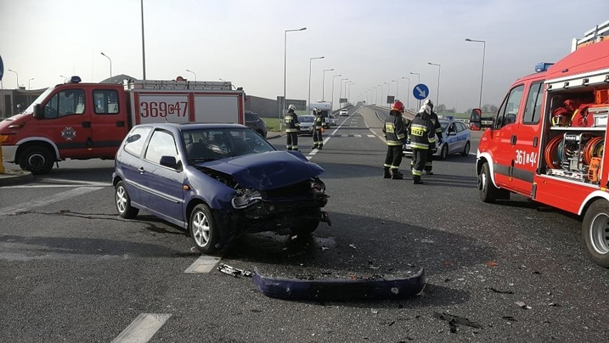 Wypadek w Pikutkowie przy wjeździe na autostradę A1. Sześć osób rannych!