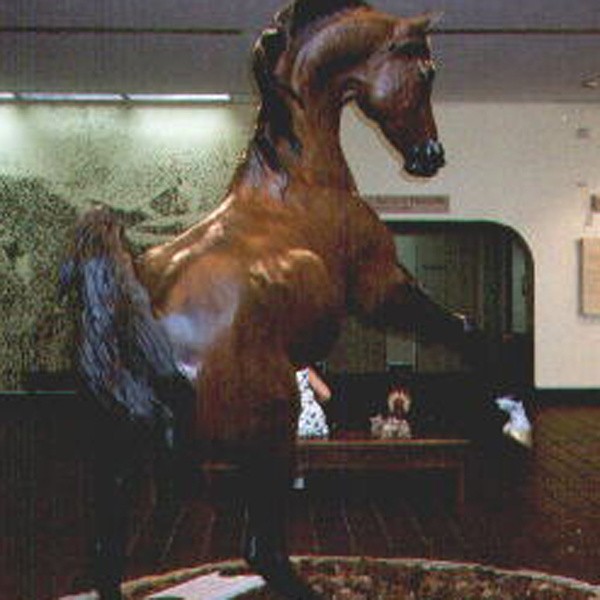 Posąg Baska przed Kentucky Horse Park.