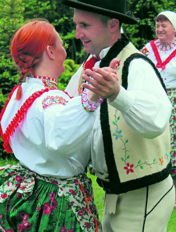 W Lubuskiem działa czternaście zespołów pielęgnujących folklor górali bukowińskich.