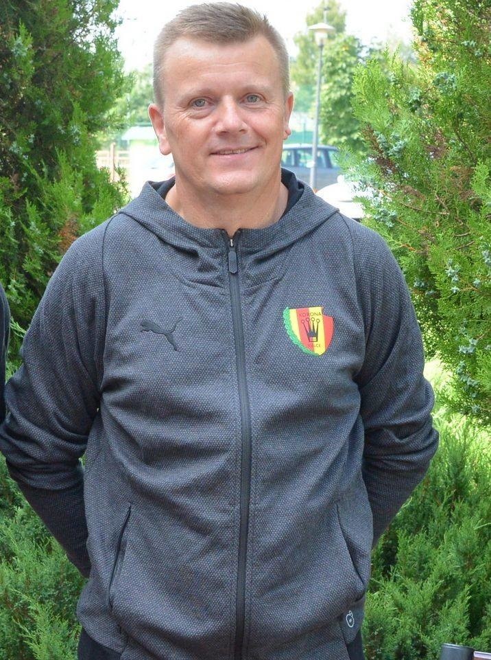 Gerard Juszczak pracował w reprezentacji Polski z Adamem Nawałką i w Koronie Kielce. Teraz wybrał Nowiny!