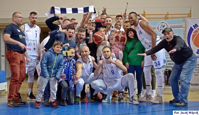 Na trzy kolejki przed zakończeniem sezonu zasadniczego, koszykarze Żaka Koszalin przypieczętowali utrzymanie.