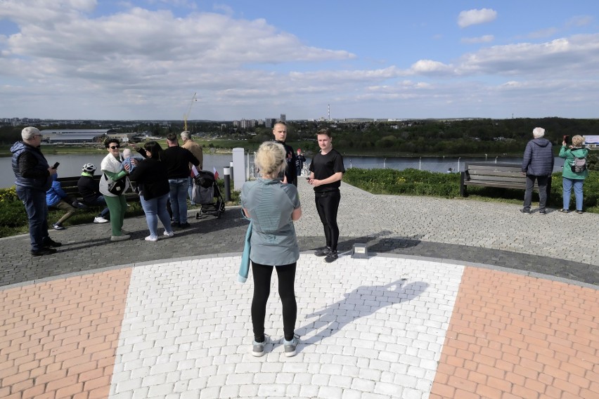 Mieszkańcy weszli na Kopiec Wolności! Zobacz zdjęcia --->